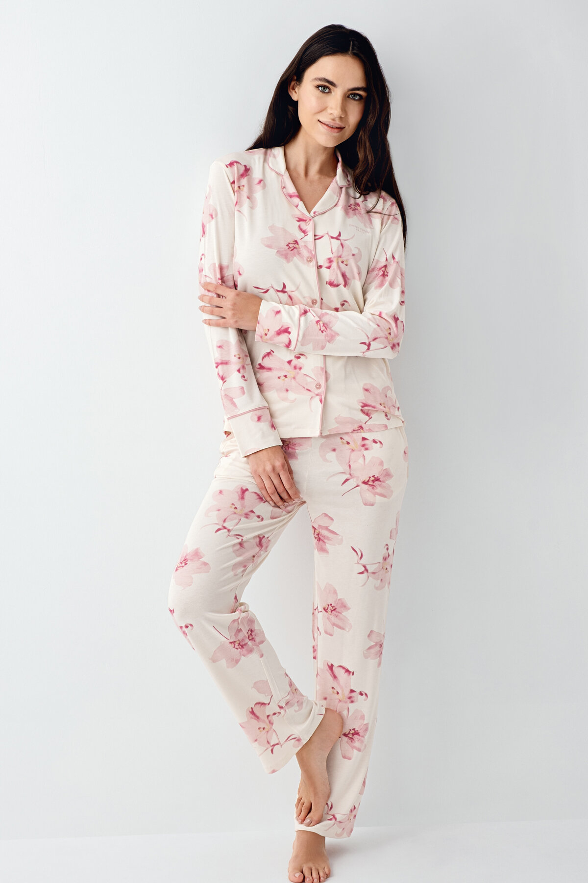 Kadın Pijama Takımı Çiçek Desenli Uzun Kollu